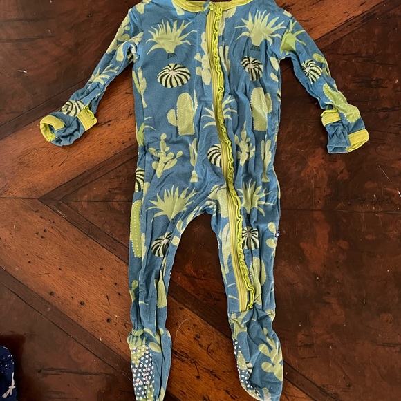 Kickee Pants Cactus Footies 3-6 Months - Picture 3 of 4